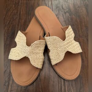 Women's Tan Woven Slide Sandals Size 9